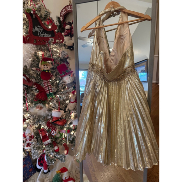 Jovani Pure Gold Halter Top Pleated Dress, M- Size 8, Gold - Picture 9 of 11